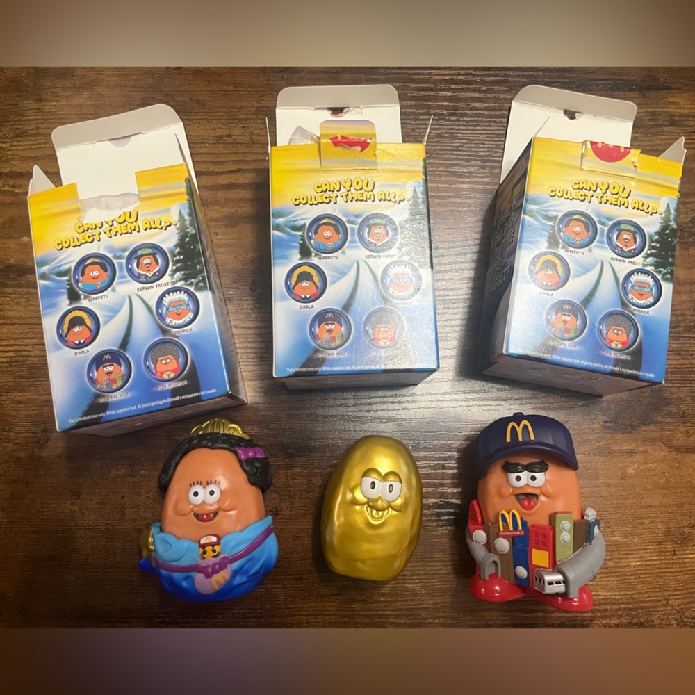 3 McDonald’s McNugget Buddies including Golden Nugget ⭐️